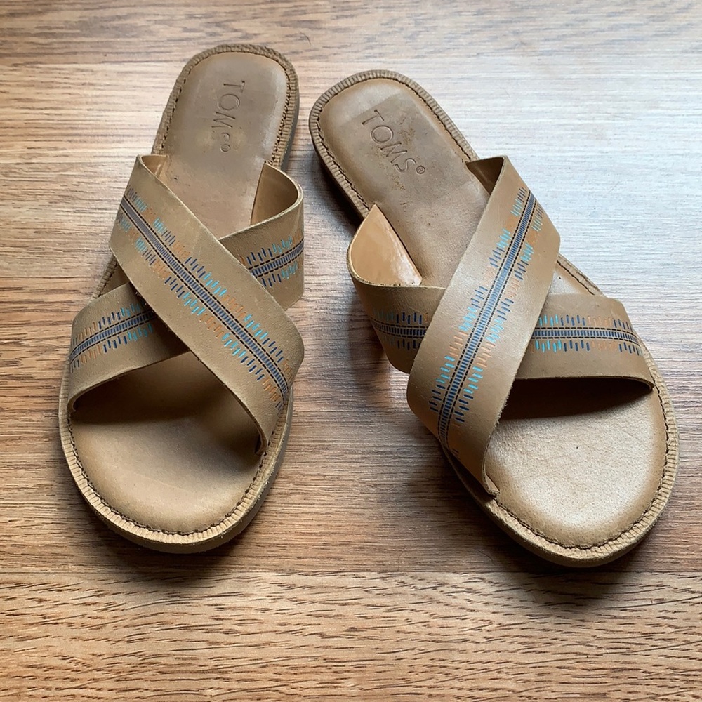 Toms sandals